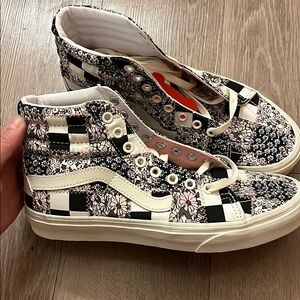 Floral high top vans- never worn